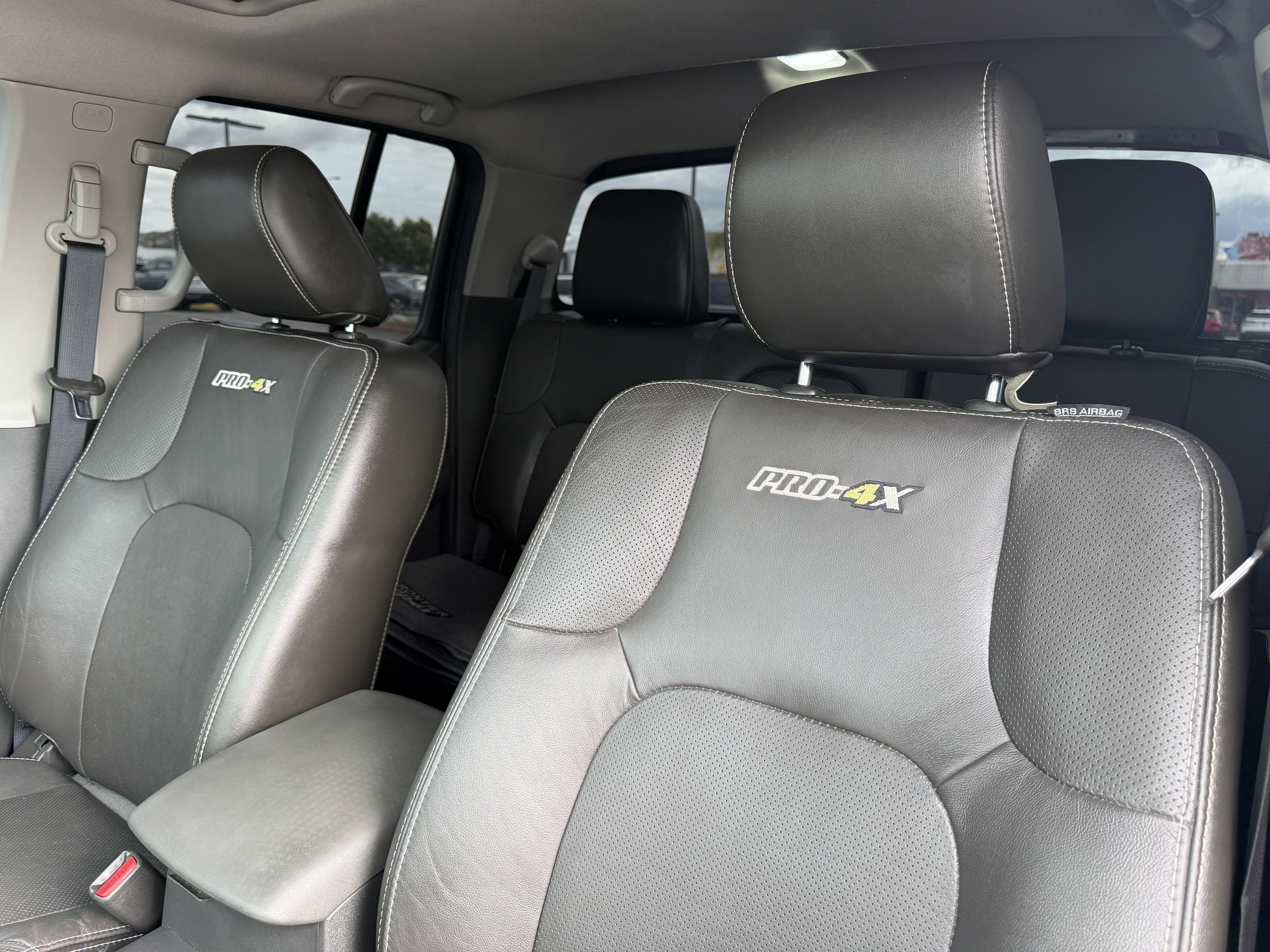 Used 2017 Nissan Frontier PRO-4X w/ Pro-4x Luxury Package AWD/4WD image 16