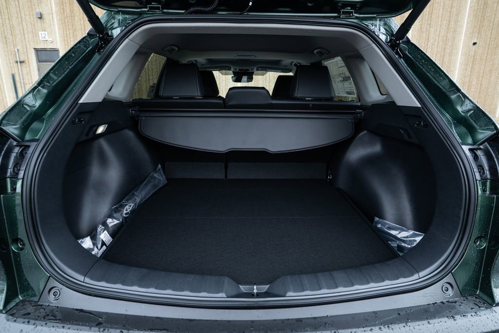 New 2026 Toyota Corolla Cross XLE w/ Convenience Package image 38