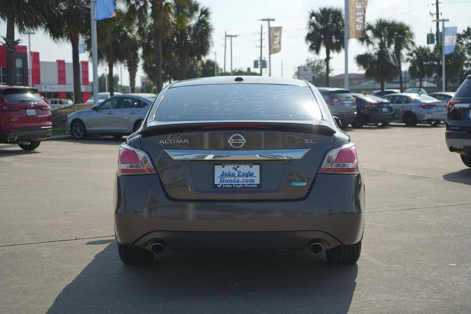 Used 2014 Nissan Altima 2.5 SL w/ Technology Package FWD image 5