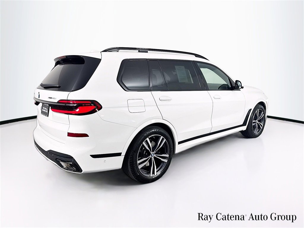 Used 2026 BMW X7 xDrive40i w/ Executive Package image 7