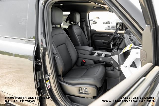 New 2026 Land Rover Defender 130 X-Dynamic SE AWD/4WD image 37