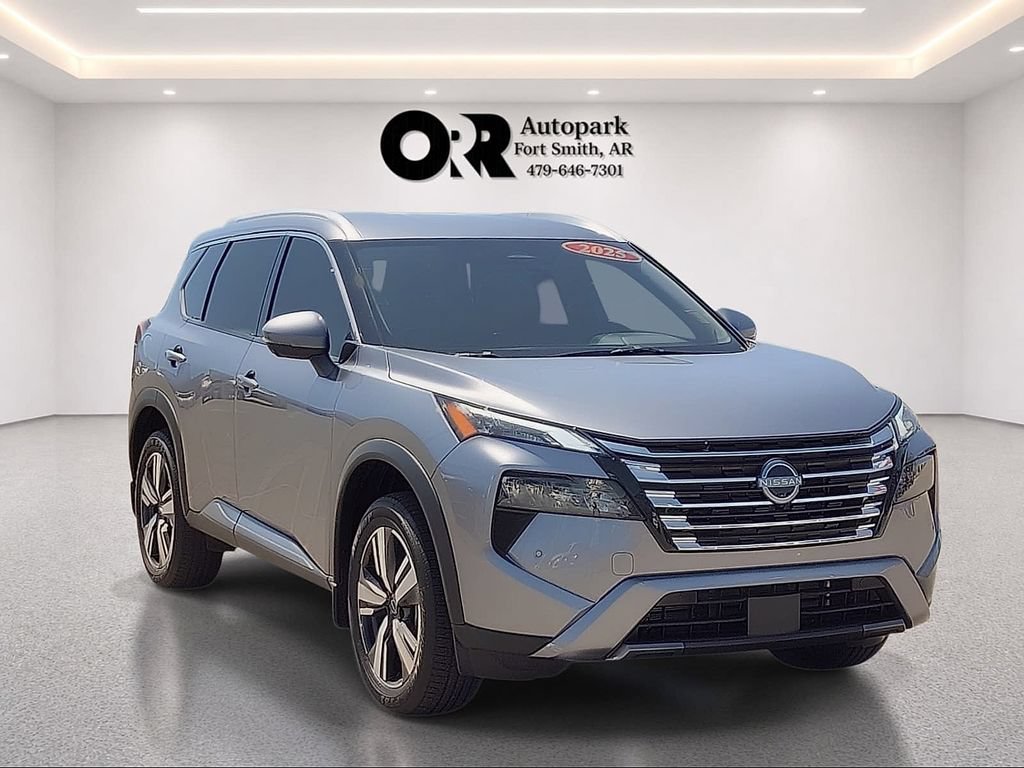 Used 2025 Nissan Rogue SL