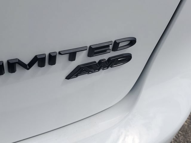 New 2026 Chrysler Pacifica Limited w/ S Appearance Package AWD/4WD image 6