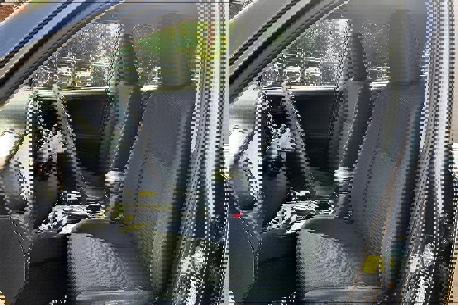 Used 2017 Toyota RAV4 LE w/ Carpet Mat Package AWD/4WD image 20