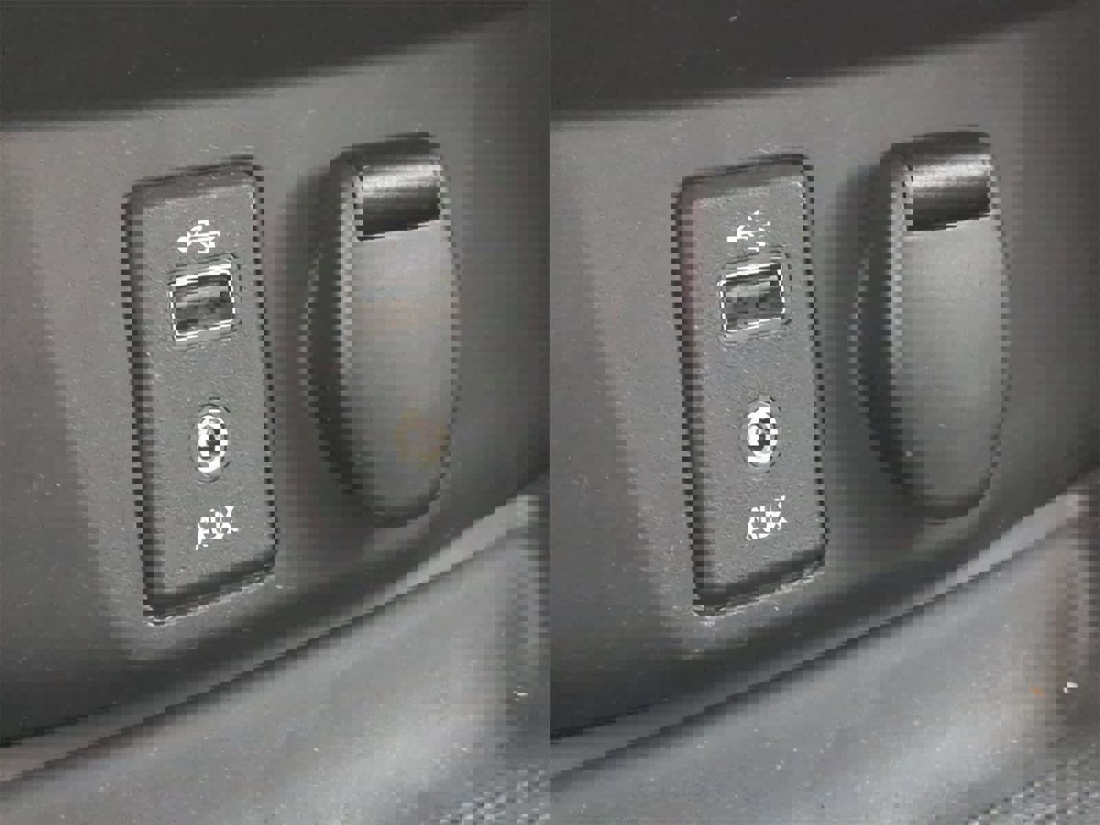 Used 2017 Nissan Rogue SV w/ Sun & Sound Touring Package image 31