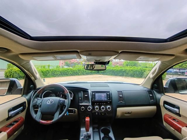 Used 2018 Toyota Sequoia Platinum AWD/4WD image 39