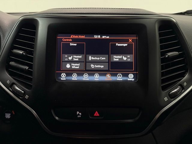 Used 2019 Jeep Cherokee Latitude Plus w/ Cold Weather Group image 16