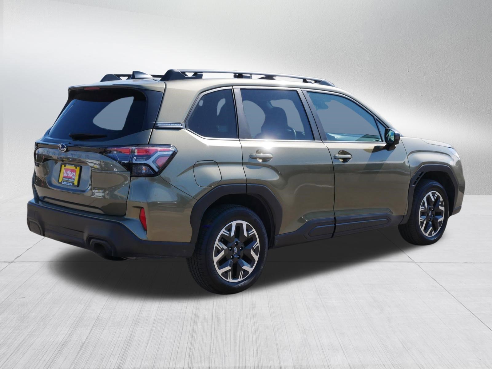 Certified 2025 Subaru Forester Premium image 7