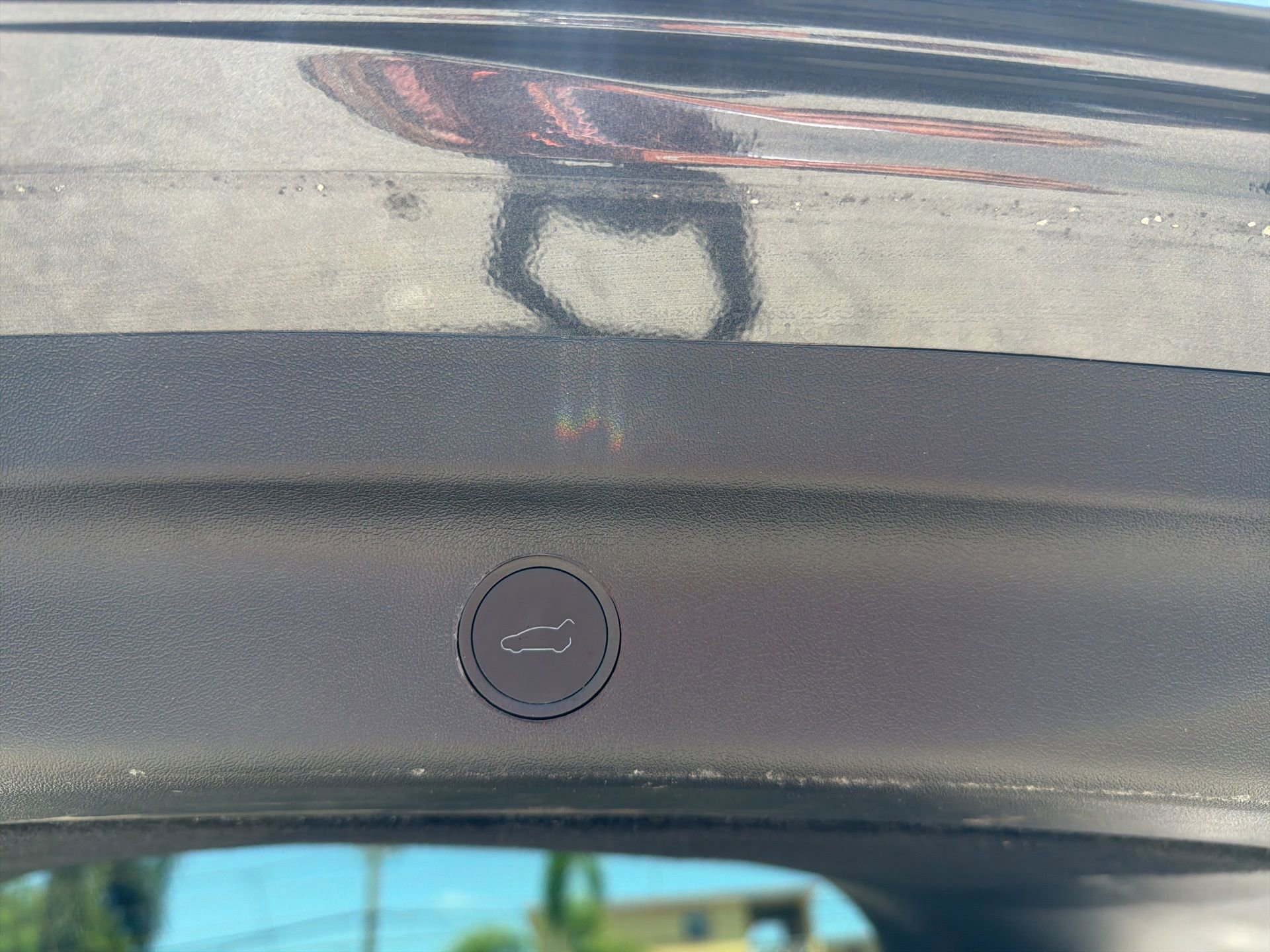 Used 2024 Tesla Model Y Long Range AWD/4WD image 11