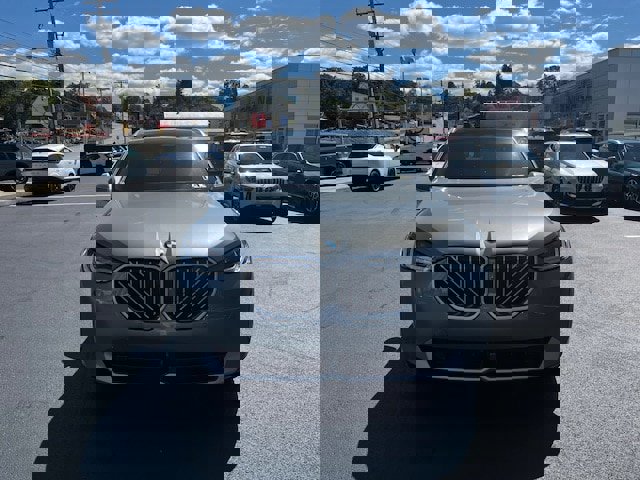 New 2026 BMW X3 xDrive30 w/ Premium Package image 2