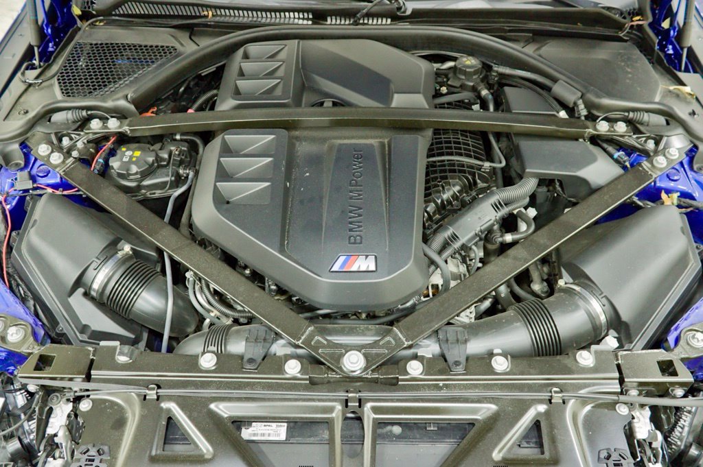 Used 2023 BMW M3 w/ M Carbon Exterior Package RWD image 30