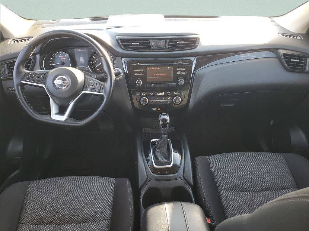 Used 2018 Nissan Rogue Sport SV w/ SV All-Weather Package AWD/4WD image 11