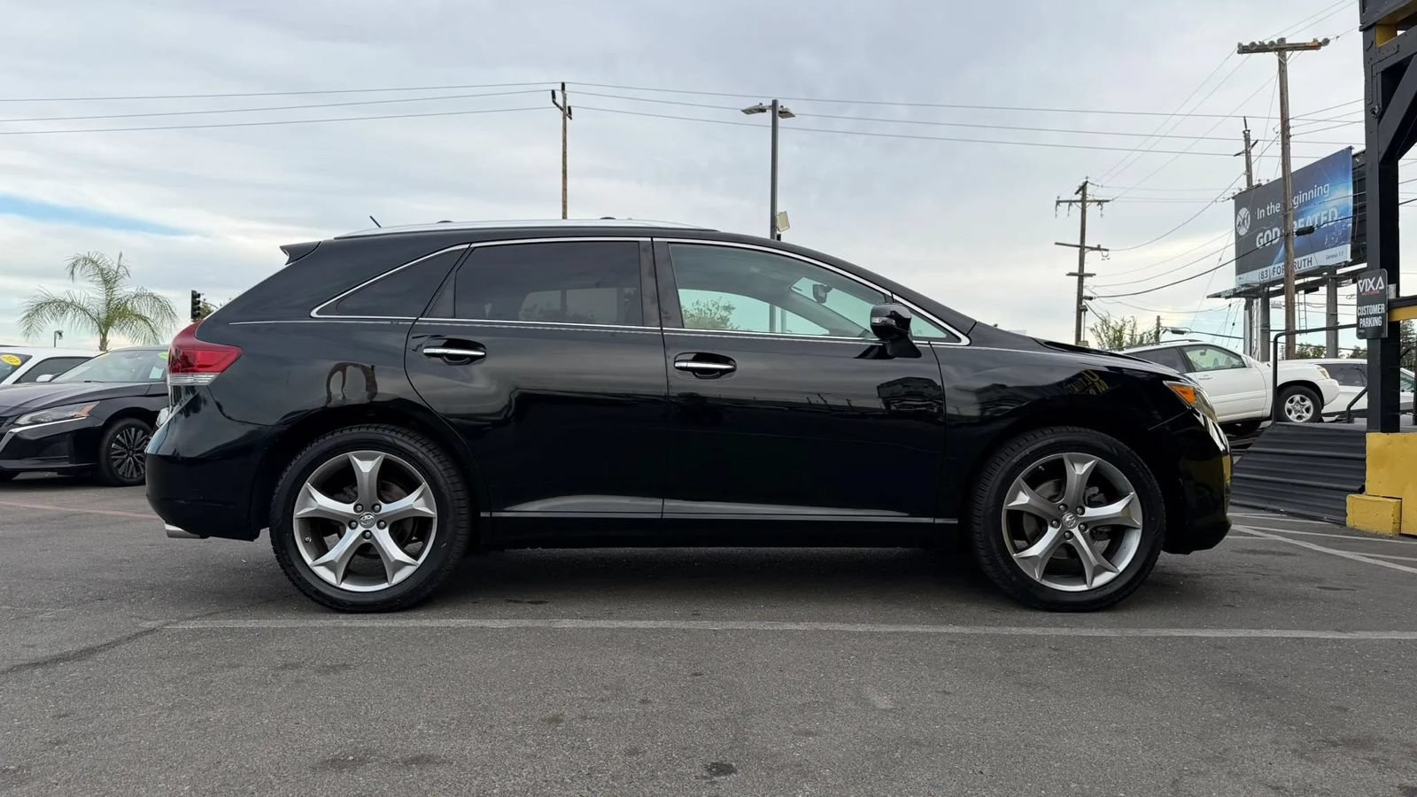 Used 2014 Toyota Venza XLE AWD/4WD image 4