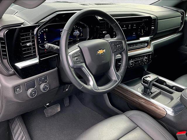 Used 2025 Chevrolet Silverado 1500 LT w/ Leather Package image 14