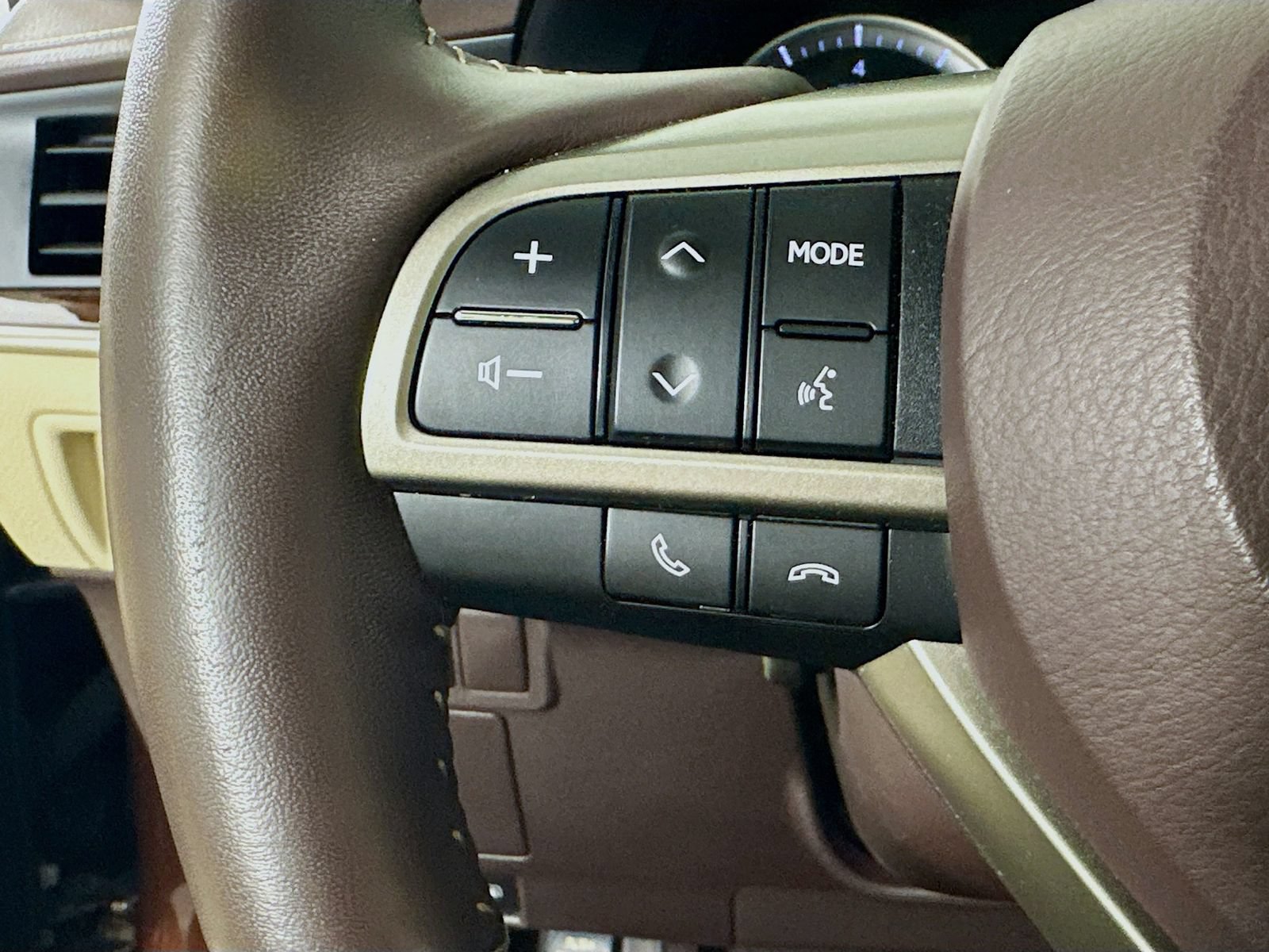Used 2018 Lexus ES 350 w/ Luxury Package w/Wood Trim FWD image 18