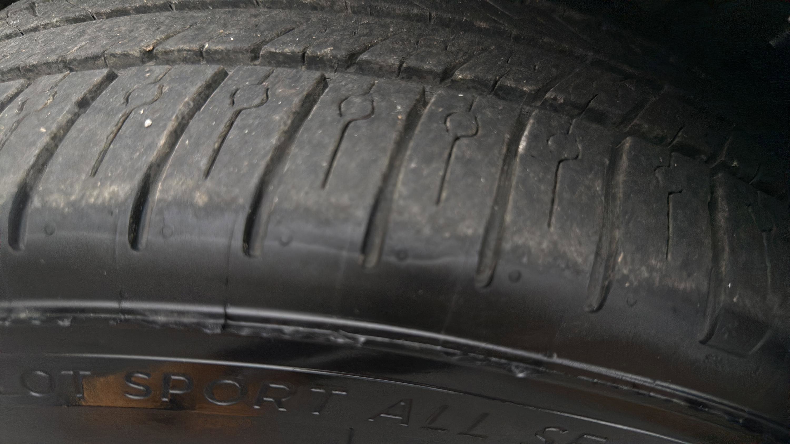 Used 2012 Jaguar XF image 49