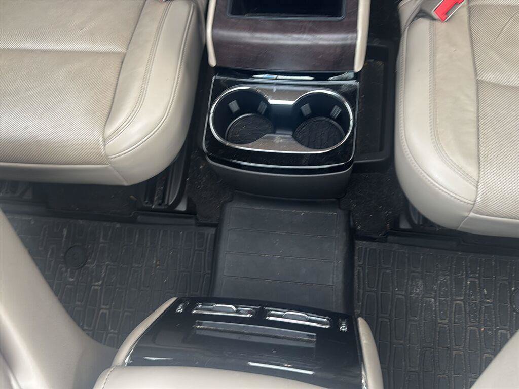 Used 2020 Lincoln Aviator Reserve w/ Equipment Group 202A AWD/4WD image 19