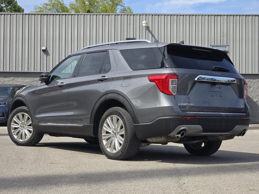 Used 2022 Ford Explorer Limited w/ Equipment Group 301A AWD/4WD image 14