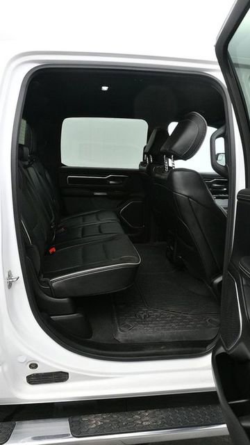 Used 2024 RAM 1500 Laramie AWD/4WD image 11
