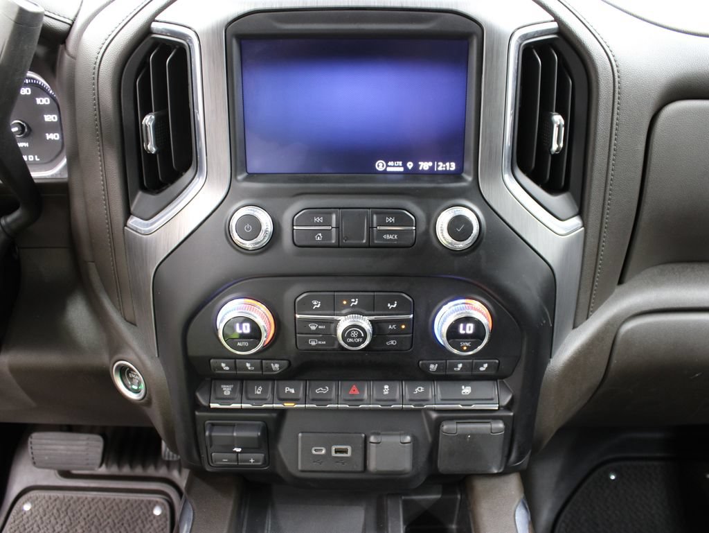 Used 2023 GMC Sierra 3500 Denali AWD/4WD image 16