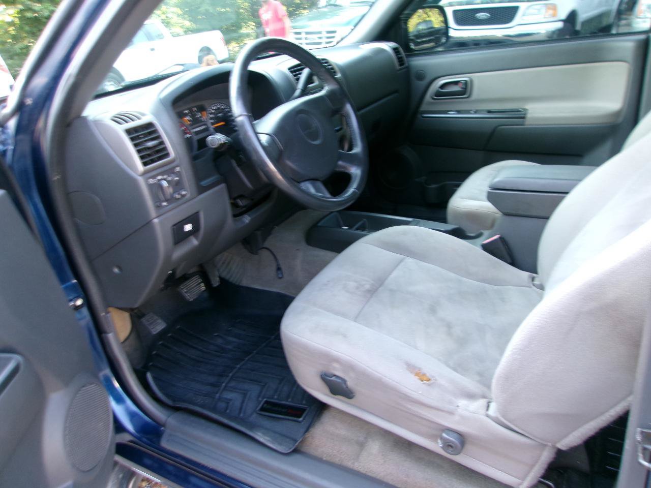 Used 2004 Chevrolet Colorado LS w/ Power Convenience Package AWD/4WD image 13