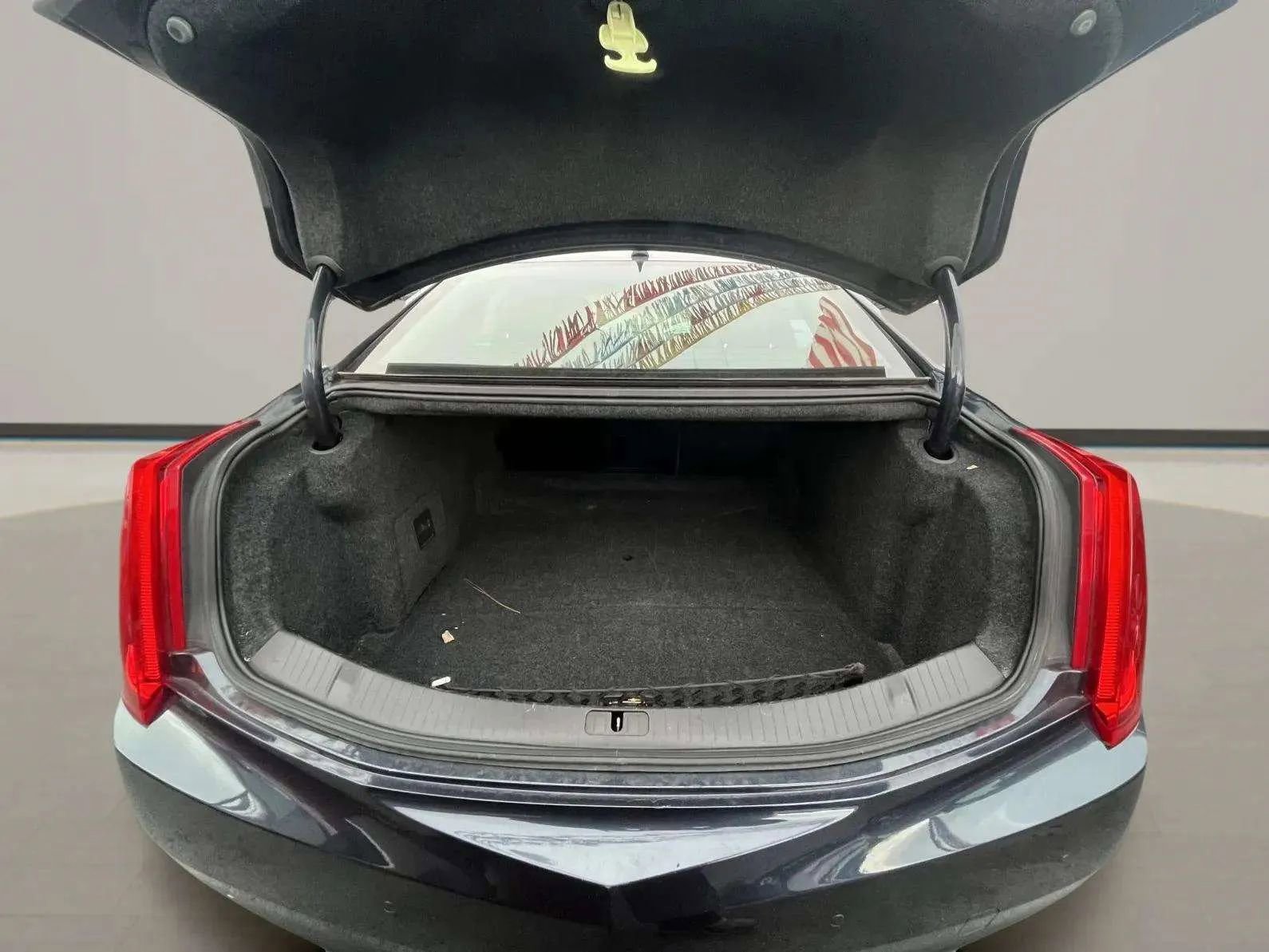 Used 2013 Cadillac XTS Luxury w/ Driver Awareness Package image 20