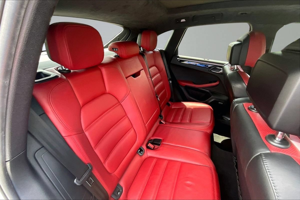Used 2017 Porsche Macan Turbo AWD/4WD image 14