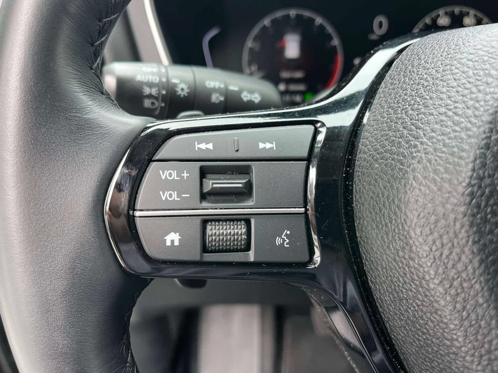 Used 2025 Honda Pilot Touring image 30