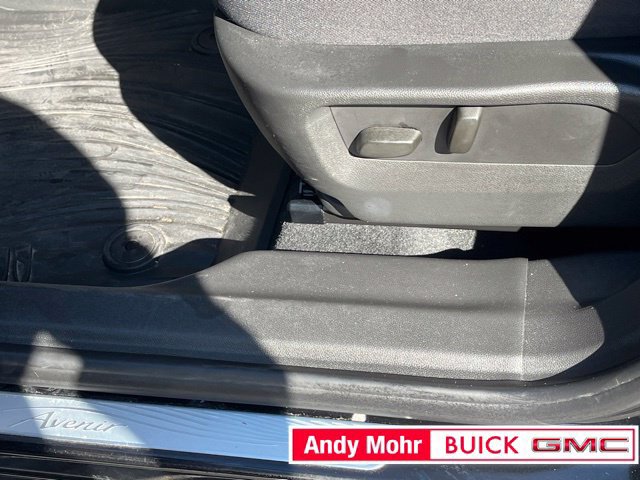 Used 2023 Buick Envision Avenir AWD/4WD image 19