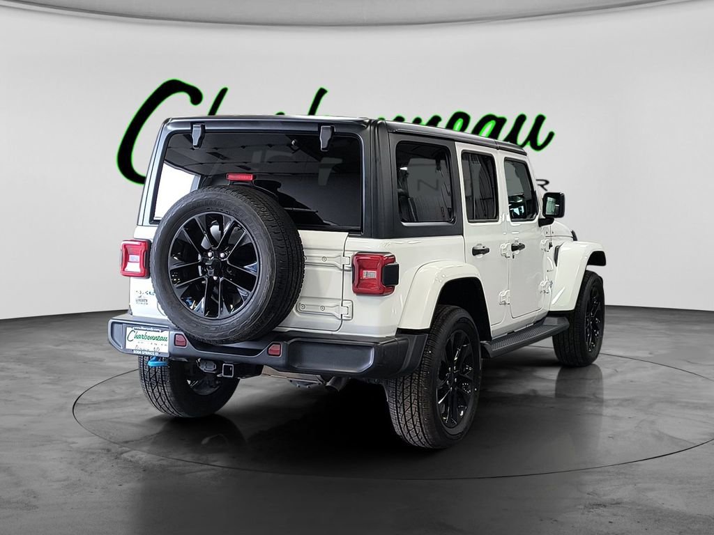 Used 2022 Jeep Wrangler Unlimited Sahara w/ Cold Weather Group image 5