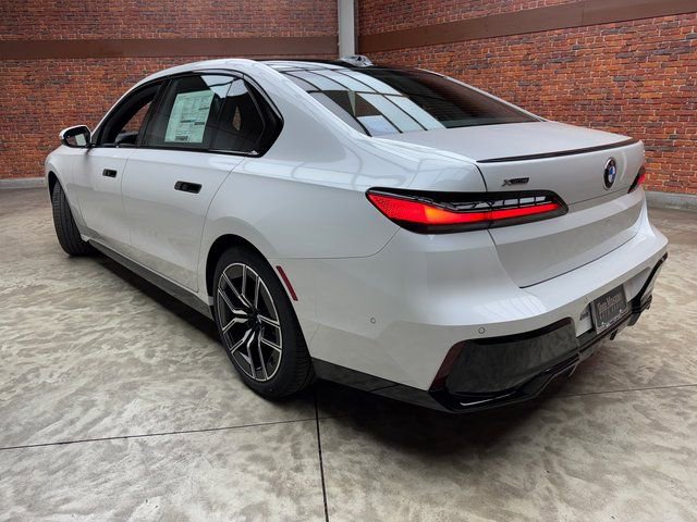 Used 2026 BMW 740i xDrive w/ Executive Package image 3