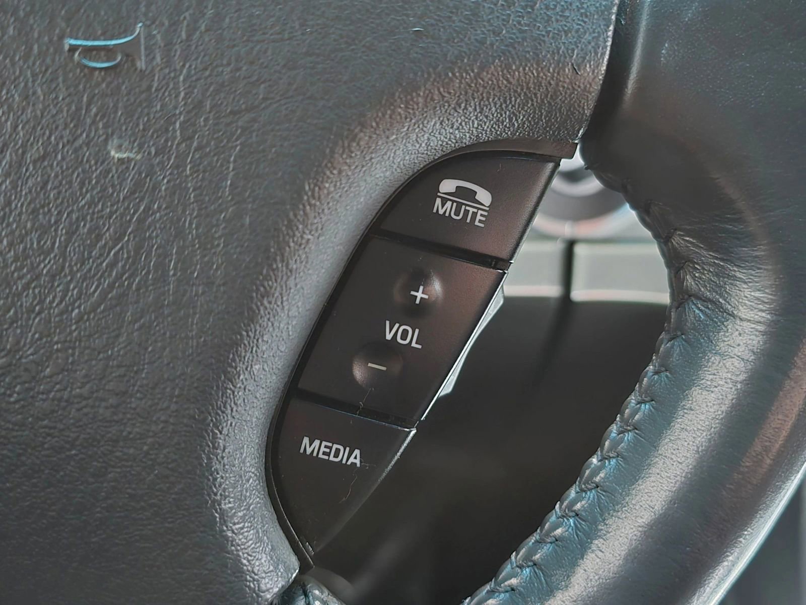 Used 2002 Ford Thunderbird Convertible 2D image 25