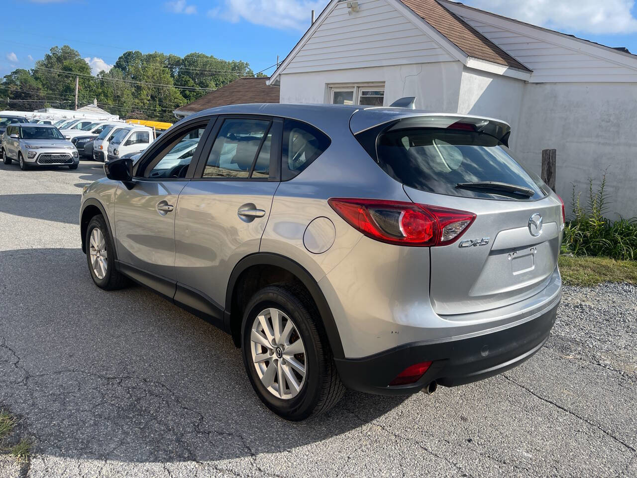 Used 2023 Tesla Model 3 Standard Range image 17