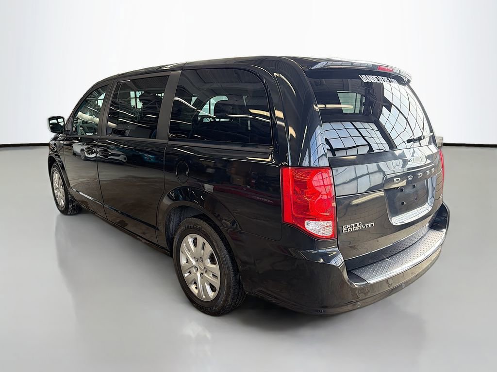 Used 2018 Dodge Grand Caravan SE w/ UConnect Hands-Free Group image 7