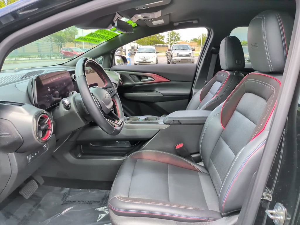 Used 2024 Chevrolet Equinox EV RS FWD image 21