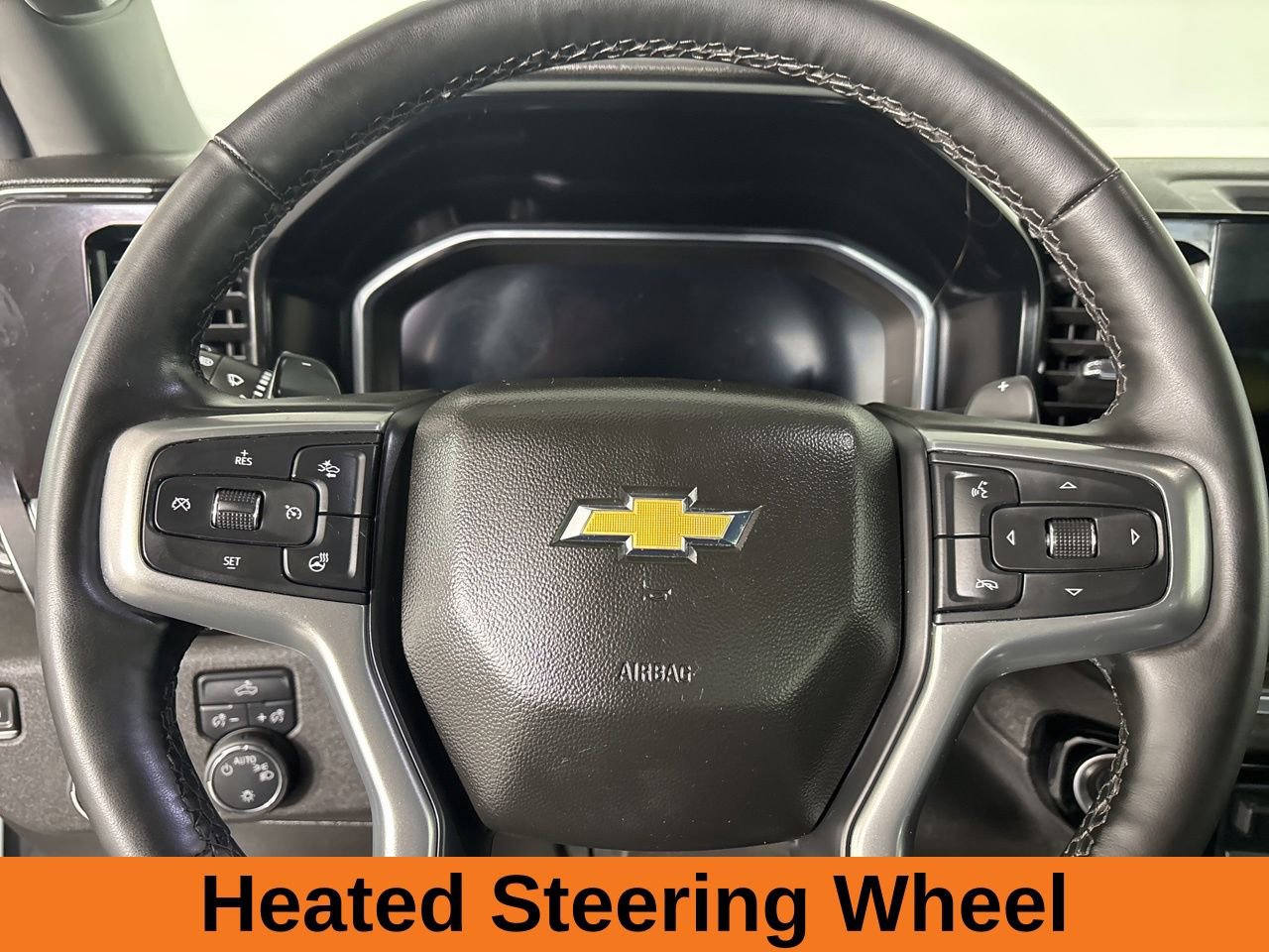 Used 2025 Chevrolet Silverado 1500 LT image 12