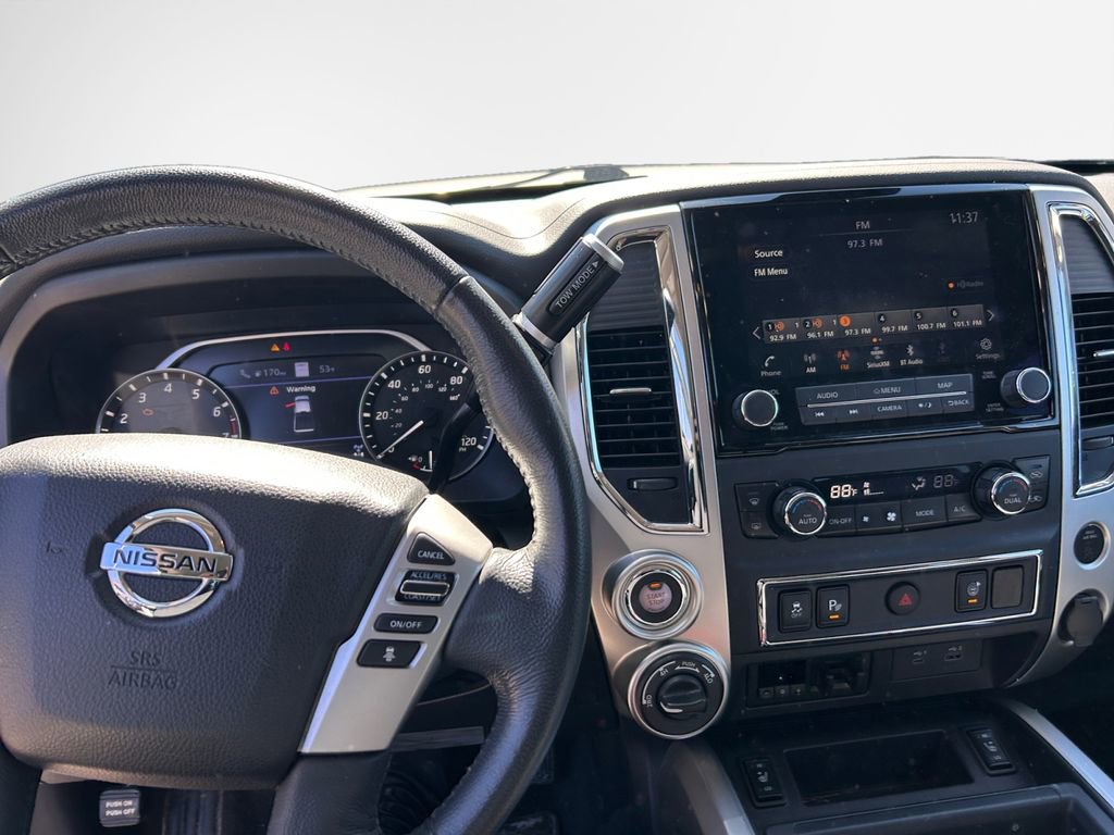 Used 2020 Nissan Titan SV w/ SV Convenience Package image 16