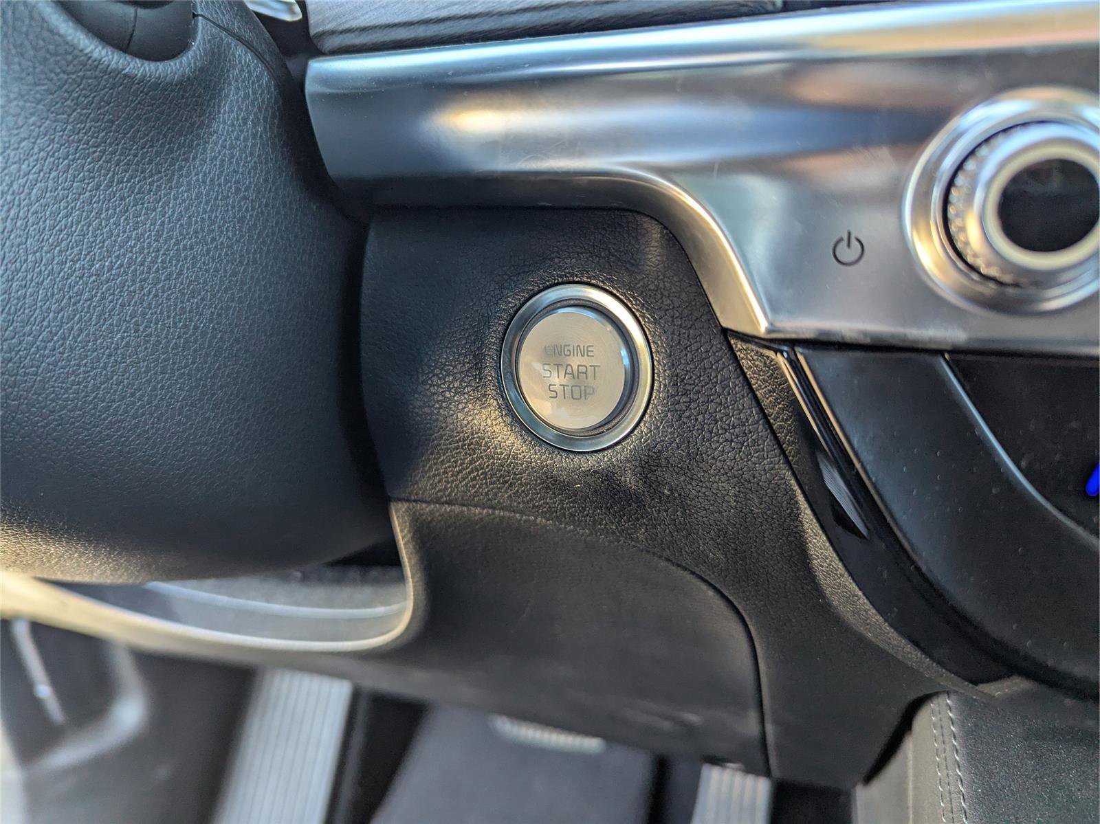 Used 2022 Kia Telluride EX w/ EX Premium Package image 24