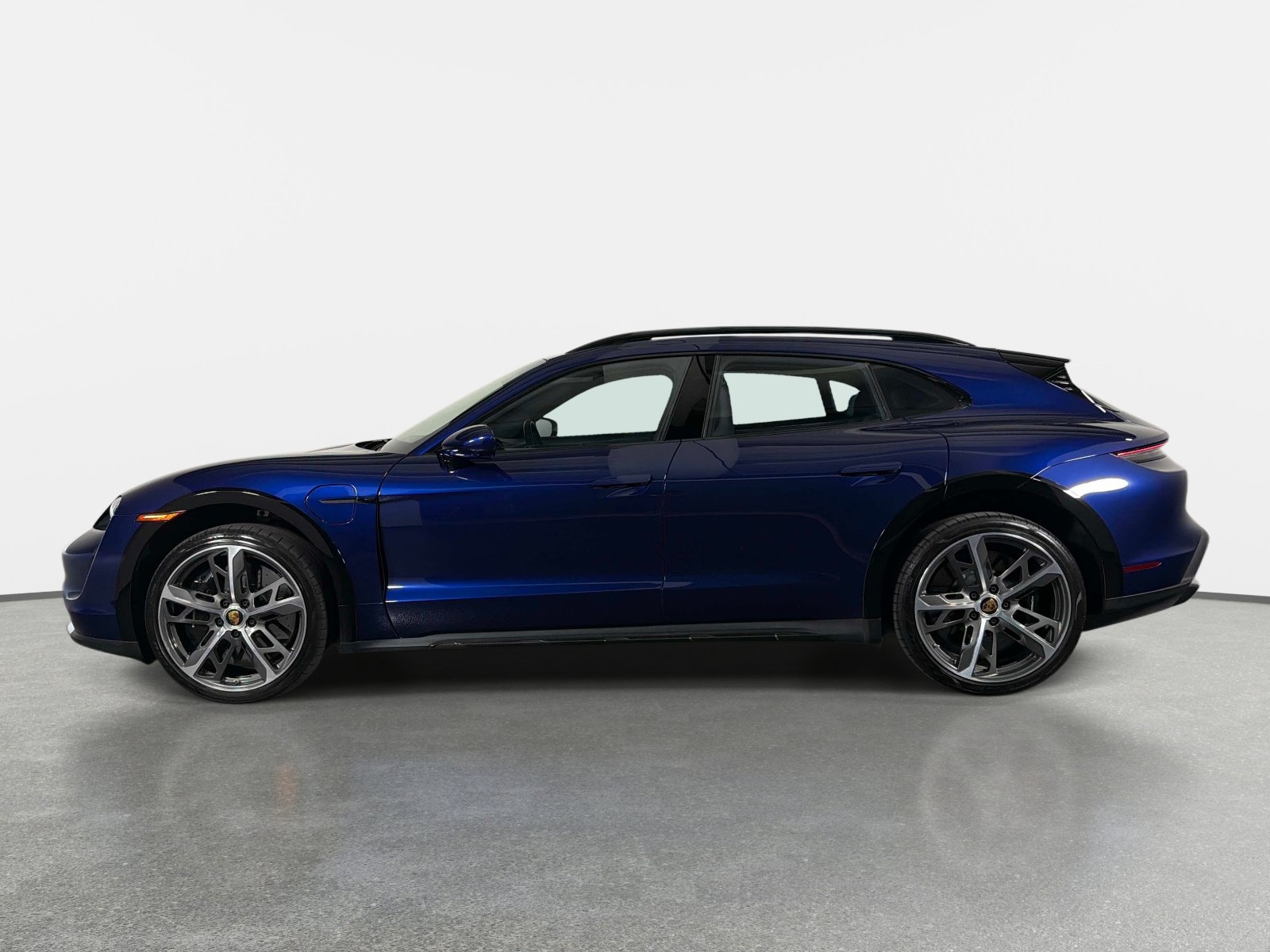 Used 2024 Porsche Taycan Turbo AWD/4WD image 6