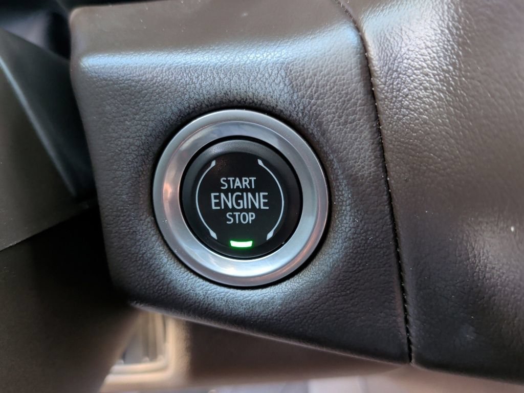Used 2022 Chevrolet Tahoe LT w/ Luxury Package RWD image 25