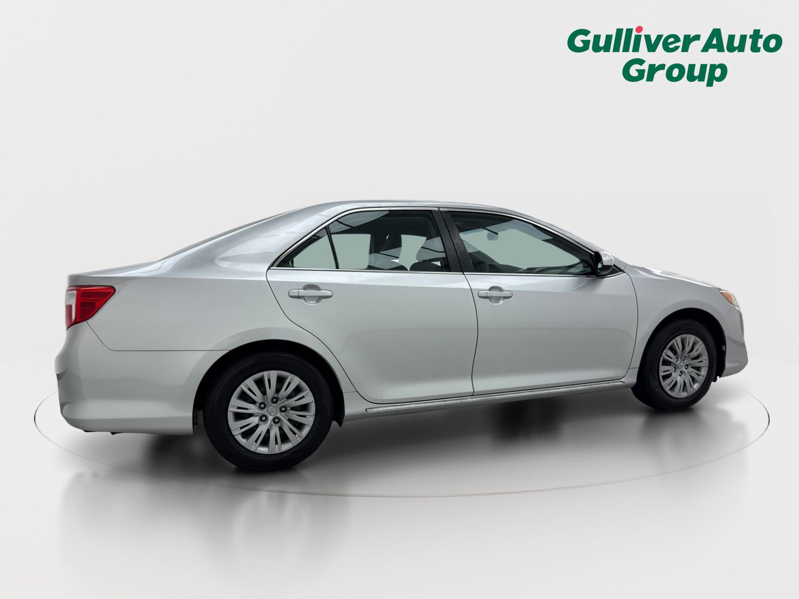 Used 2013 Toyota Camry LE image 9