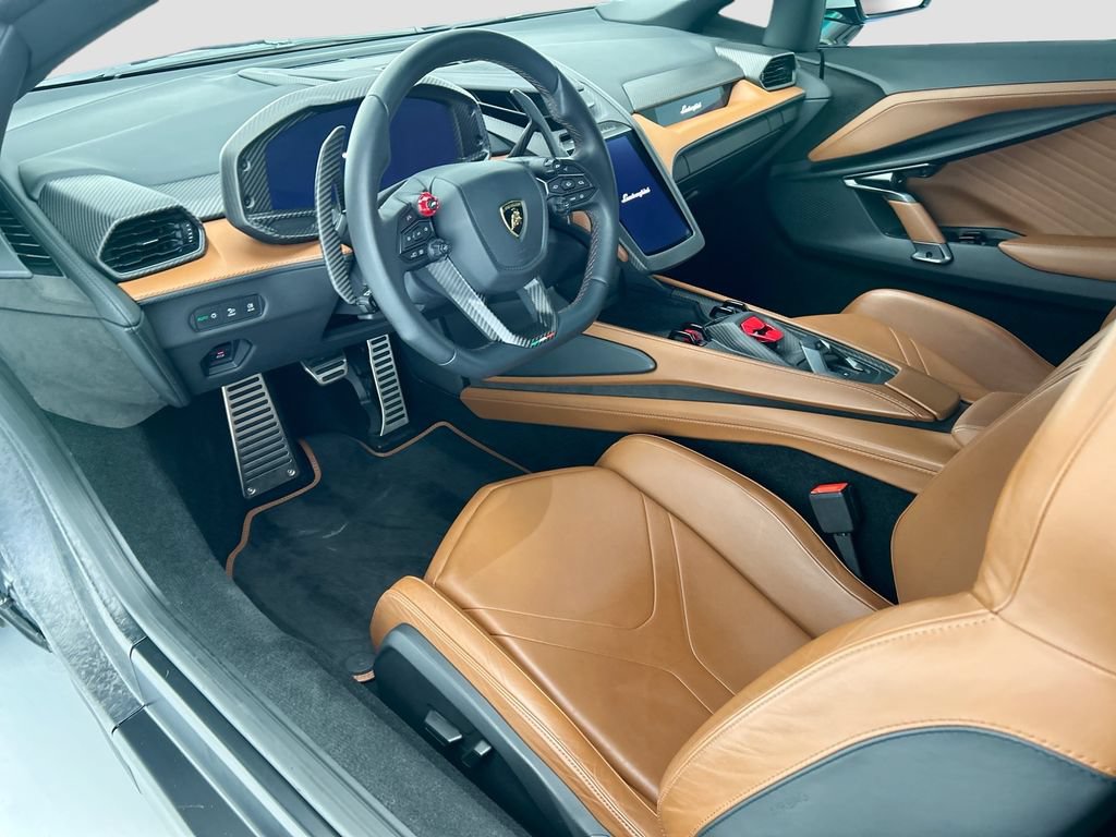 Used 2024 Lamborghini Revuelto AWD/4WD image 9