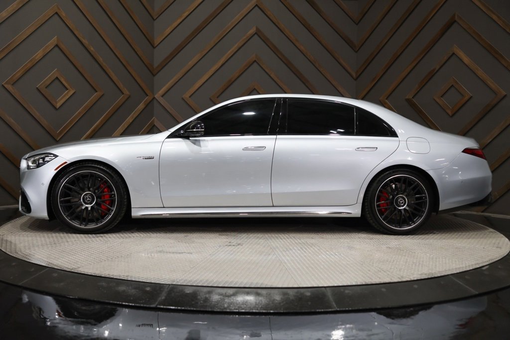 Used 2025 Mercedes-Benz S 63 AMG S image 3