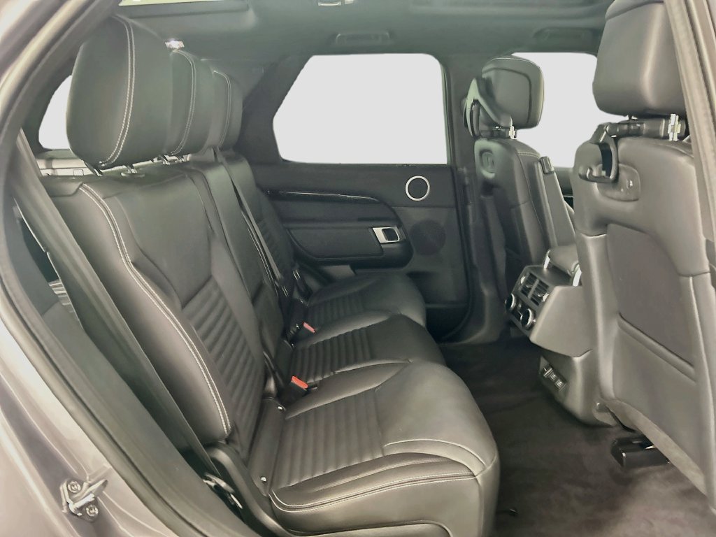 Certified 2025 Land Rover Discovery S AWD/4WD image 21