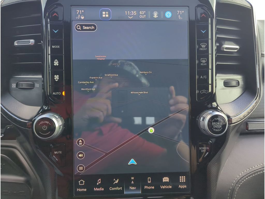 Used 2024 RAM 2500 Limited image 19