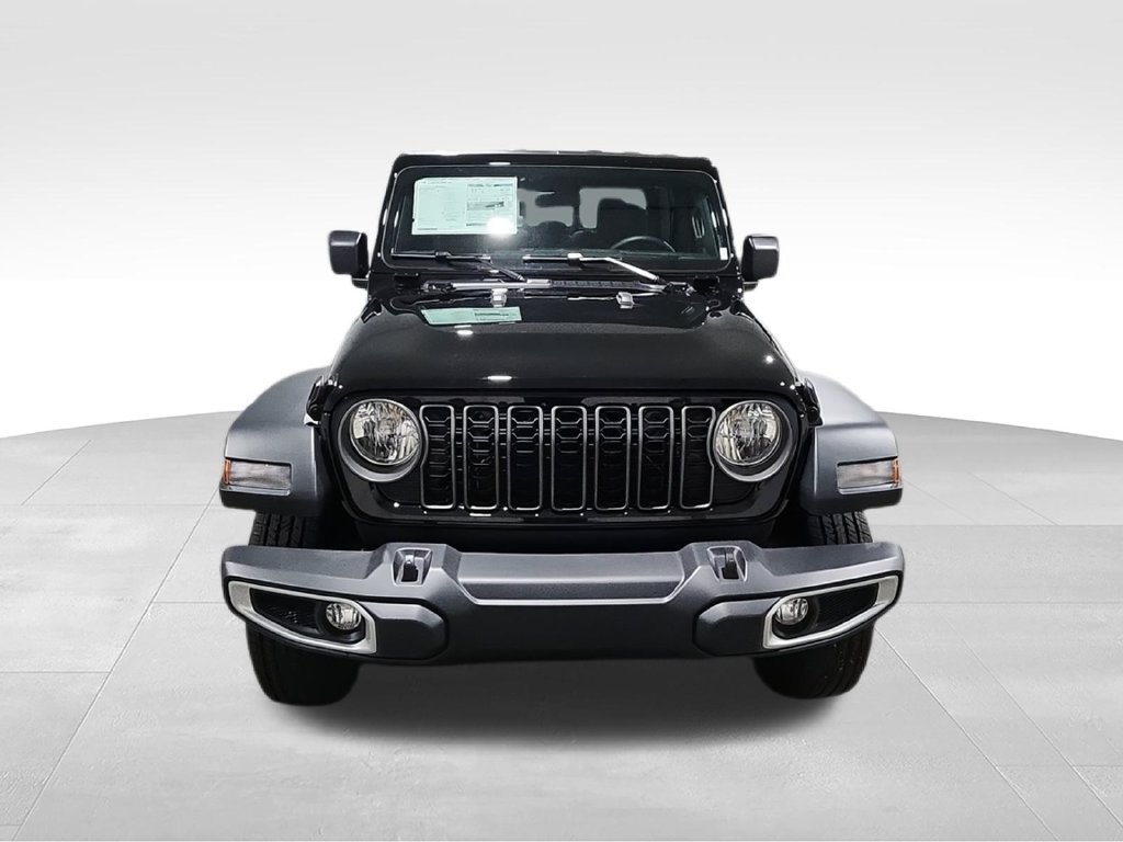 New 2026 Jeep Gladiator Sport AWD/4WD image 3
