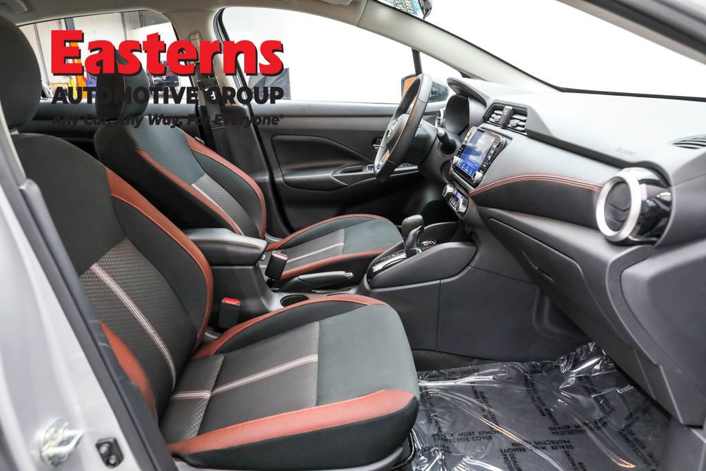 Used 2025 Nissan Versa SR w/ Trunk Package image 23