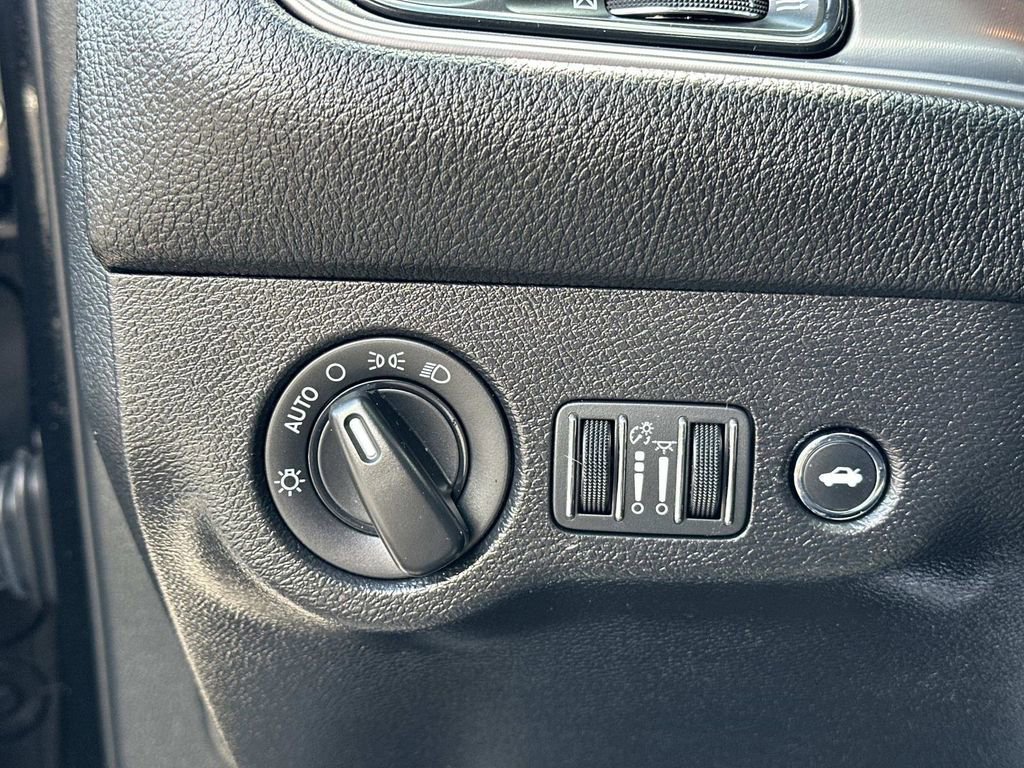 Used 2023 Dodge Challenger GT RWD image 18