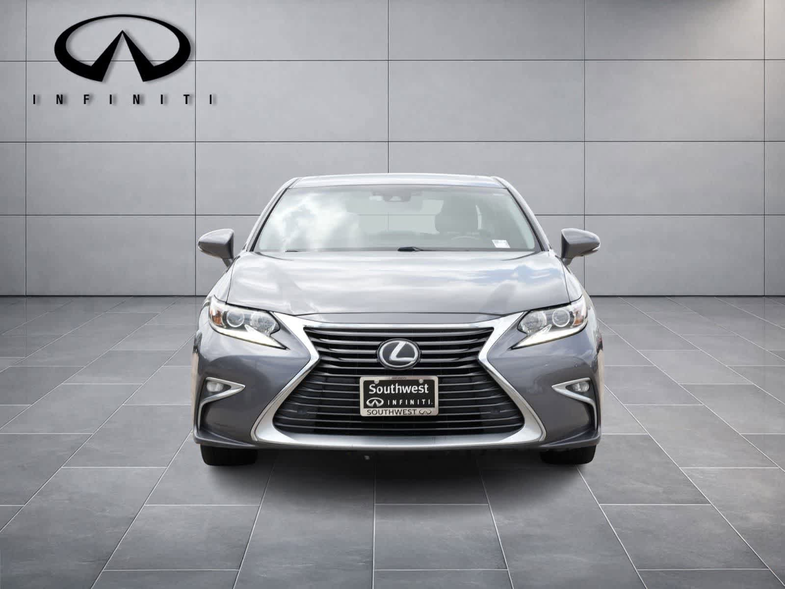 Used 2017 Lexus ES 350 FWD image 2