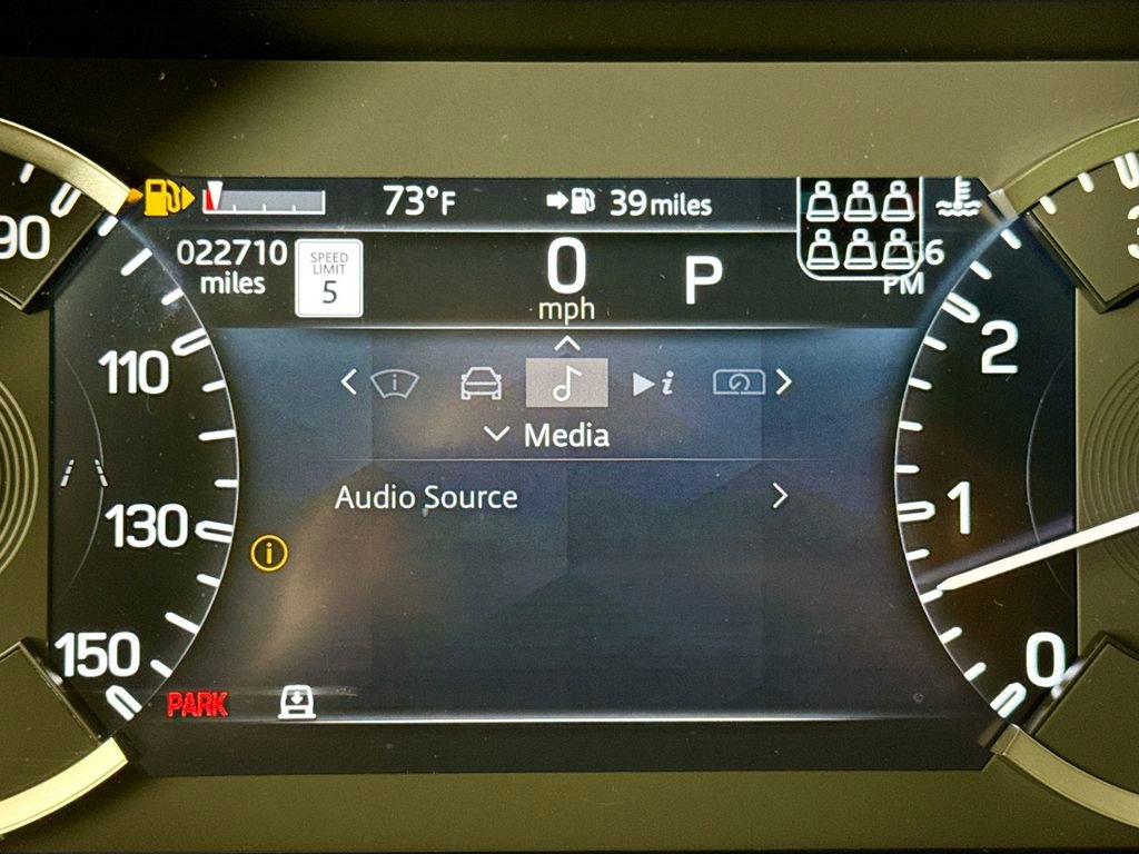 Used 2023 Land Rover Defender 130 SE AWD/4WD image 11